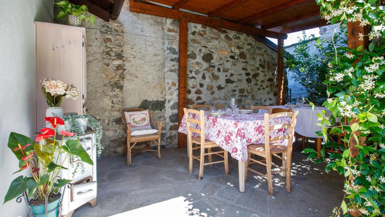 Il Como' Della Civetta - Taverna “La Fenice” Stazzona エクステリア 写真